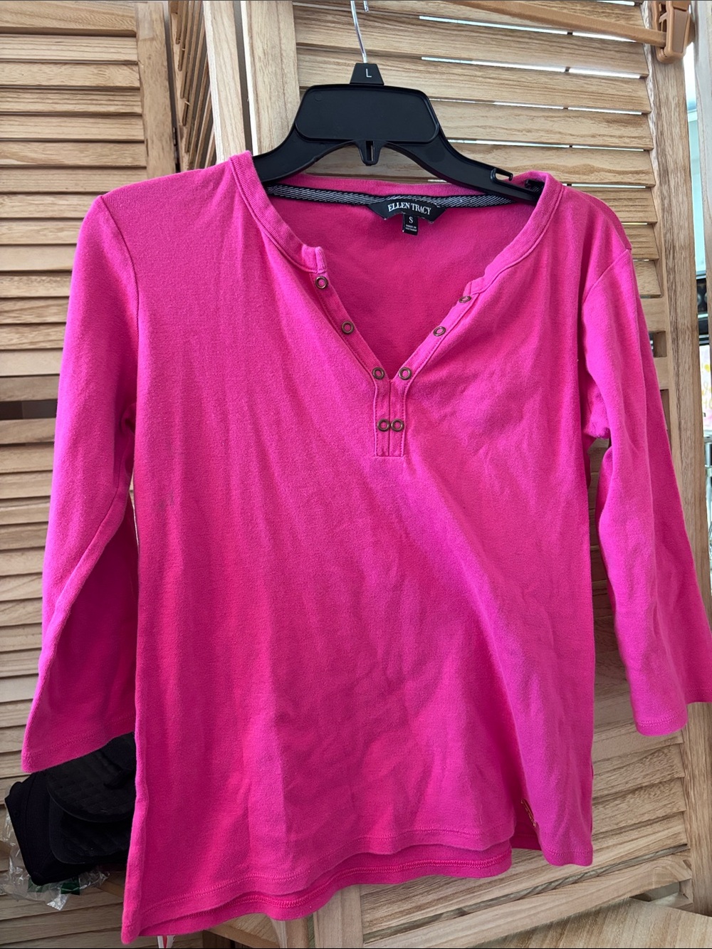 Ellen Tracy Fuchsia Henley Long Sleeve Top Small